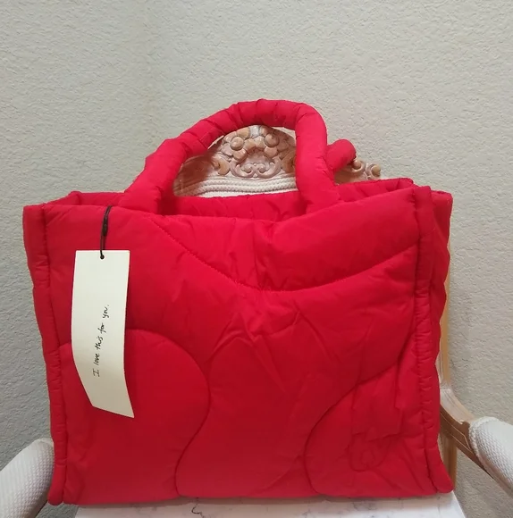 Thirty Years Drift Tote Cherry Red - Picture 1 of 8